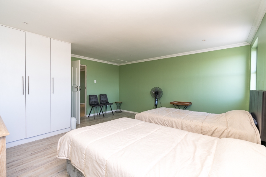 5 Bedroom Property for Sale in Weltevreden Valley Western Cape